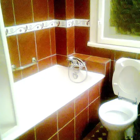 Piata Lahovari Boutique Bed & Breakfast