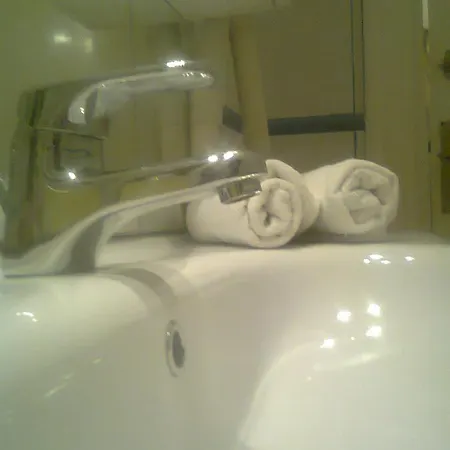 Piata Lahovari Boutique B&B Bucureşti