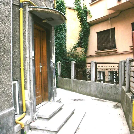 Piata Lahovari Boutique B&B Bucureşti