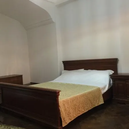 B&B Piata Lahovari Boutique Bucureşti